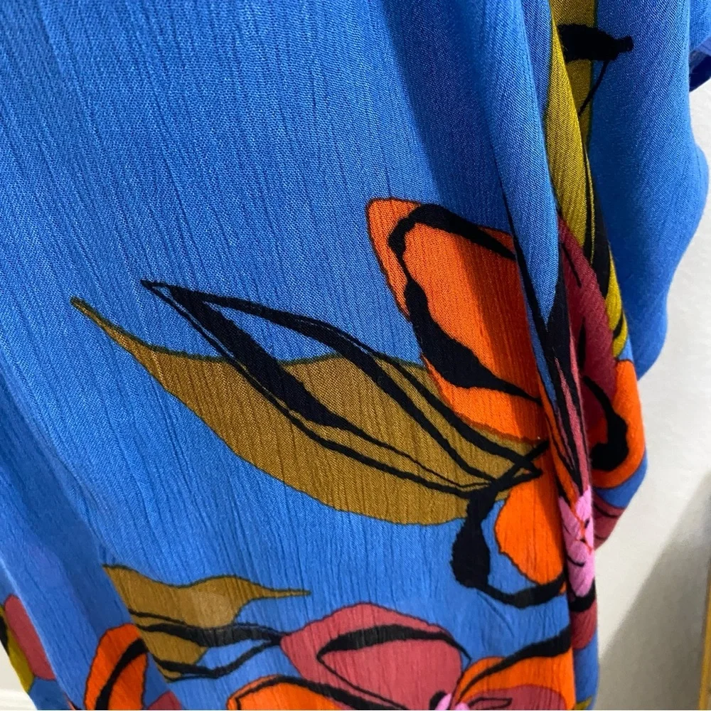 NWT O'Neill Blue‎ Coverup with Red Floral Design, MSRP $54
